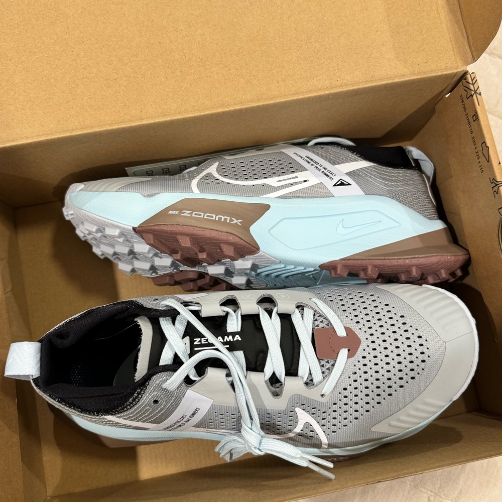 Nike Zegama Trail Running Shoe